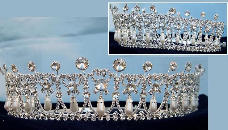 CrownDesigners.com - Adjustable Silver Cambridge Lover's Knot Tiara - Store